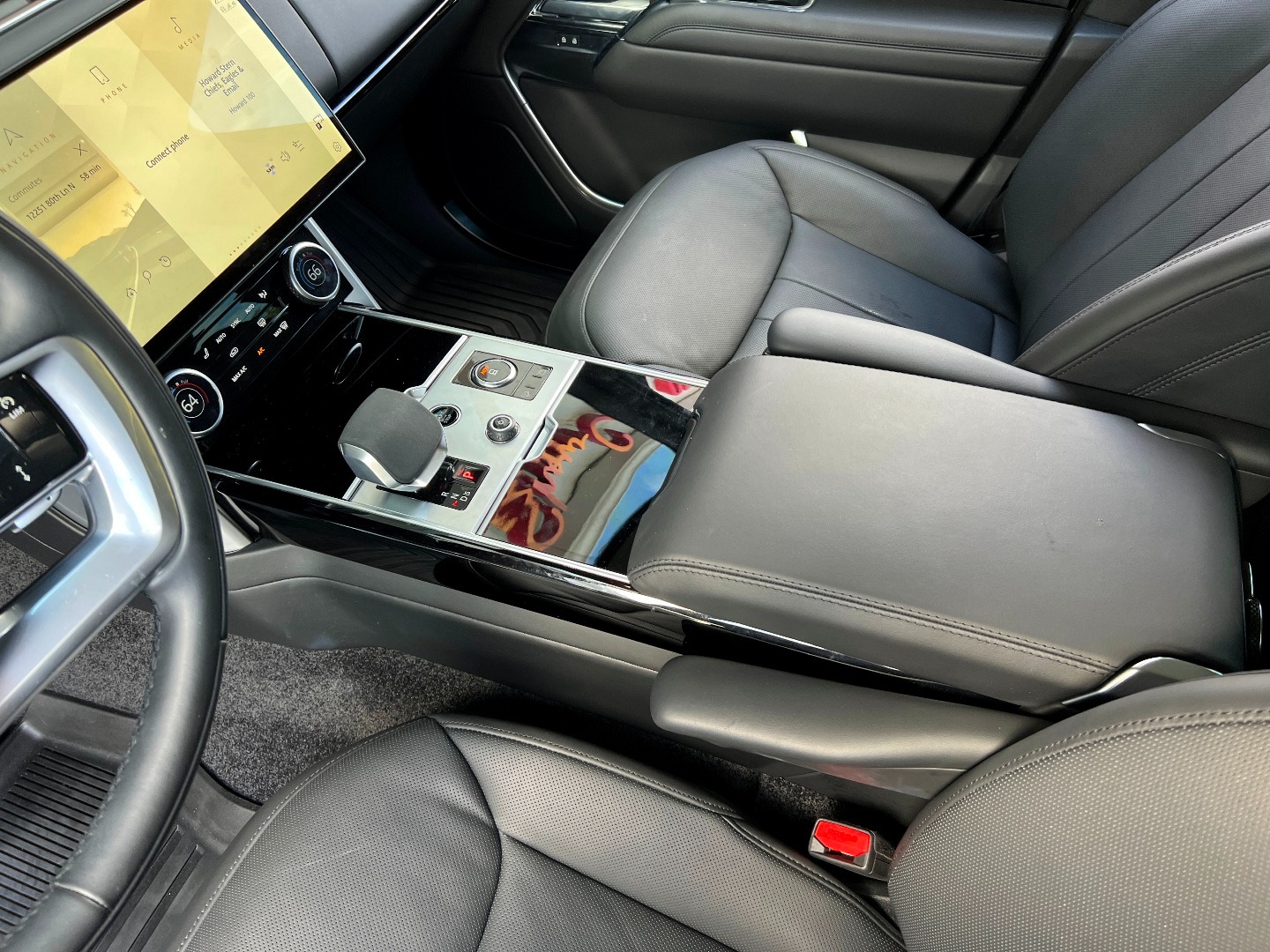 2023 Land Rover Range Rover SE photo 36