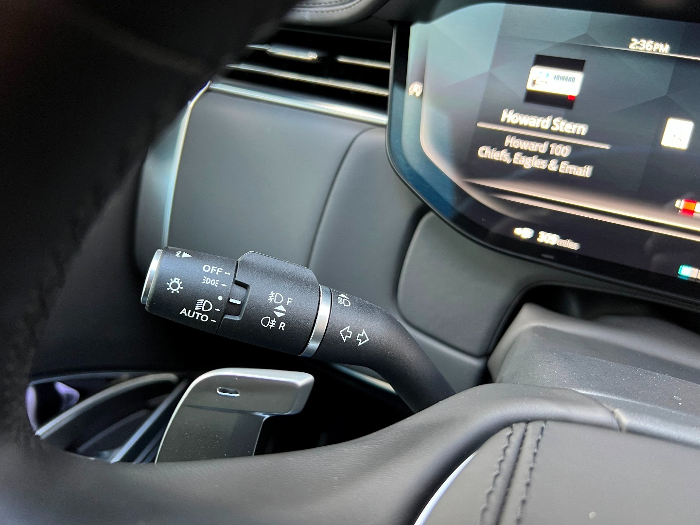 2023 Land Rover Range Rover SE photo 40